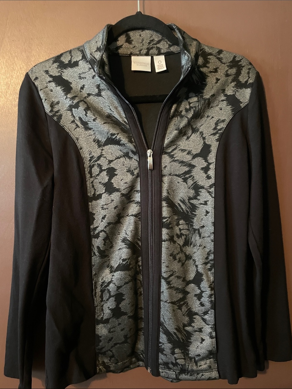 WEEKENDS by CHICOS Black Jacket with Silver Metallic Pattern Front